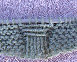 How to knit a bow