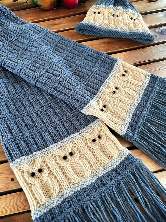 Knit scarf pattern - with owls